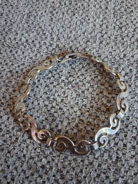 Silver Swirl Link Bracelet - Women Jewelry